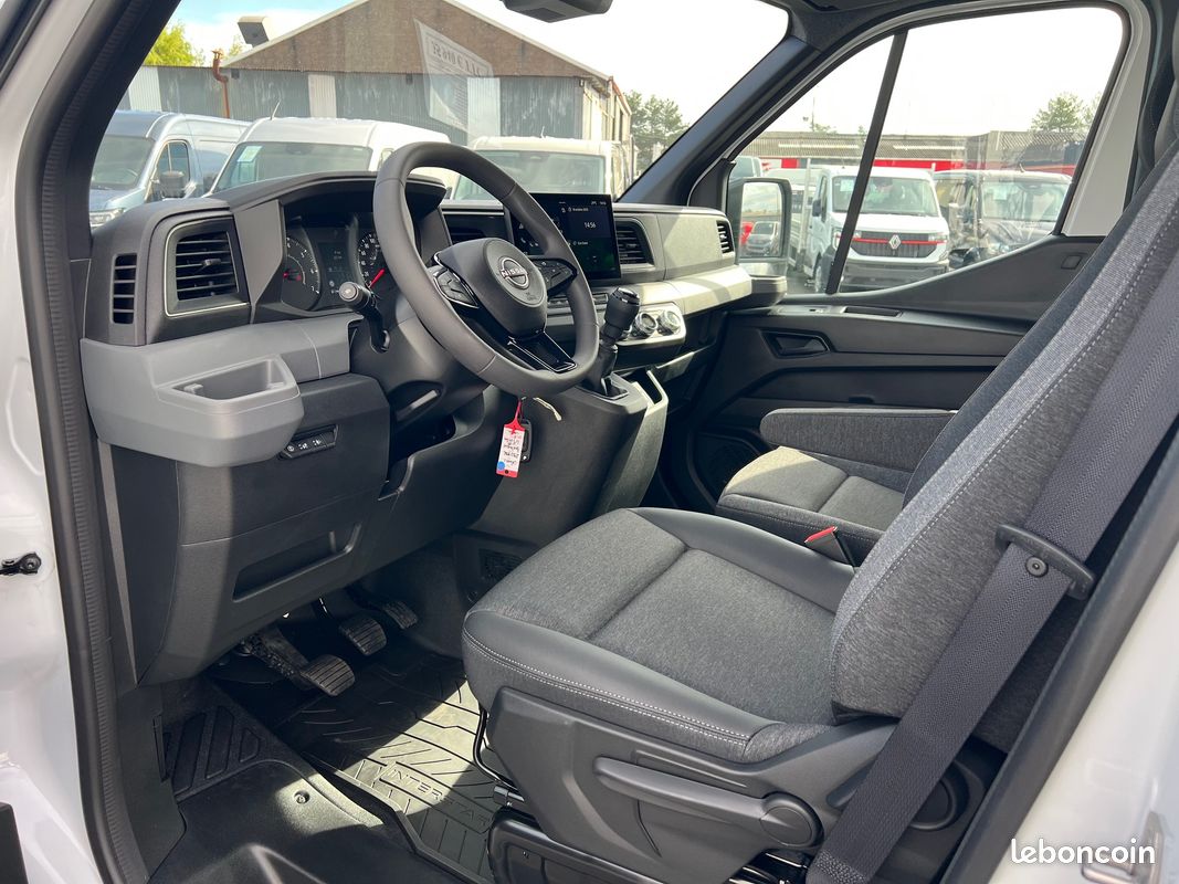 29950 ht Interstar L2H2 150 cv 3T5 N-Connecta (image 3)