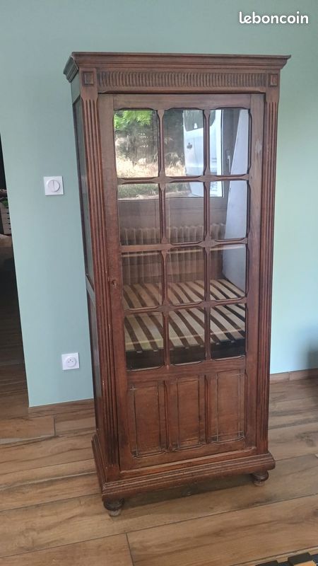 Petite armoire parisienne vitrée (image 1)