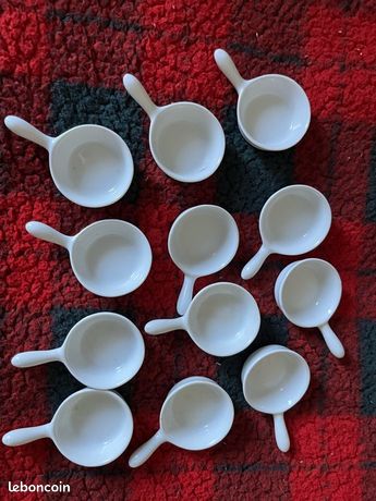 Ramequin Ignifugé 350°c Holst Porzellan Lot De 6 Mini Bols Crème Brûlée 7 Cm - Porcelaine Blanche Avec Relief Ramequin Ignifugé 350°c Holst Porzellan Lot De 6 Mini Bols Crème Brûlée 7 Cm - Porcelaine Blanche Avec Relief