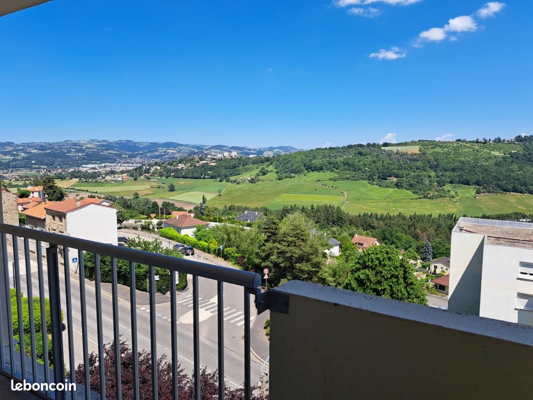 Appartement 4 pièces 73 m² · à Saint-Genest-Lerpt · 73 m² · 532 €/mois