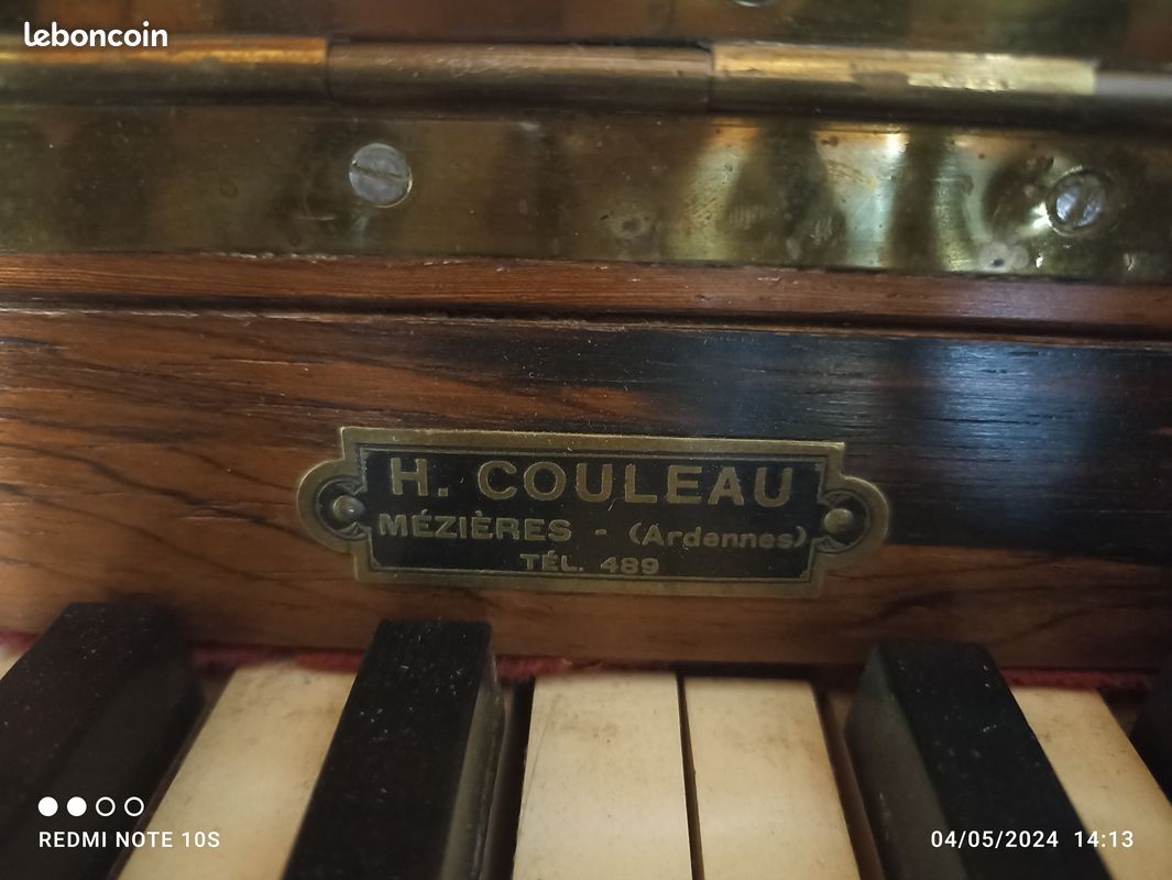 Piano (image 3)