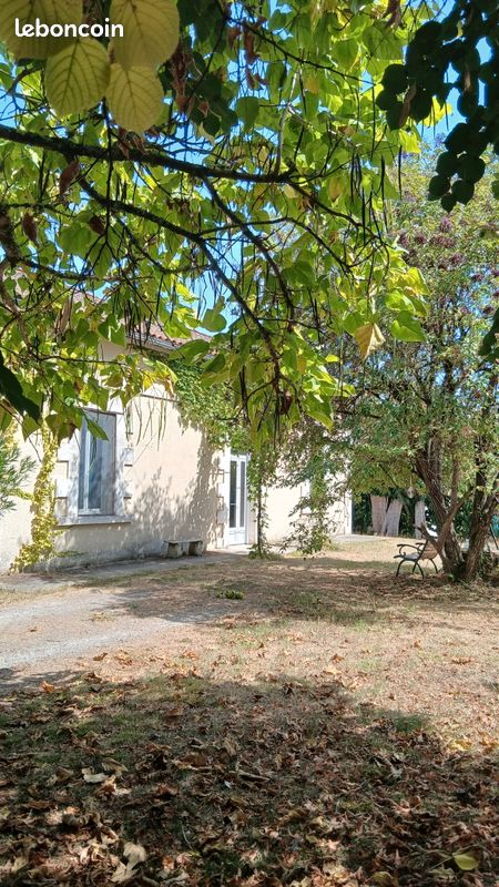 Maison 5 pièces 145 m² · à Saint-Aigulin · 145 m² · 178 000 €