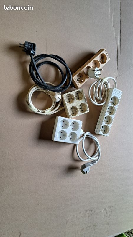 Multiprises électriques (image 2)