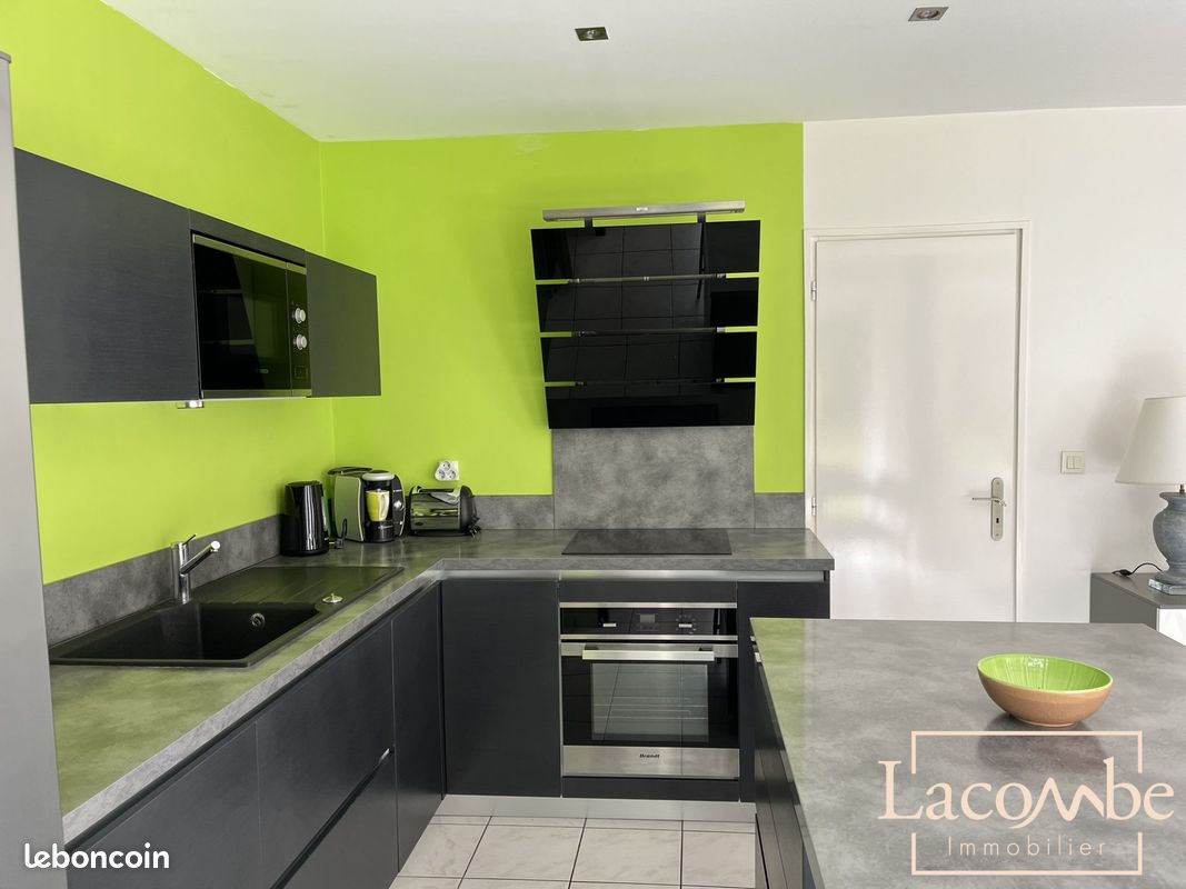 Appartement 3 pièces 99 m² · à Salins-Fontaine · 99 m² · 973 €