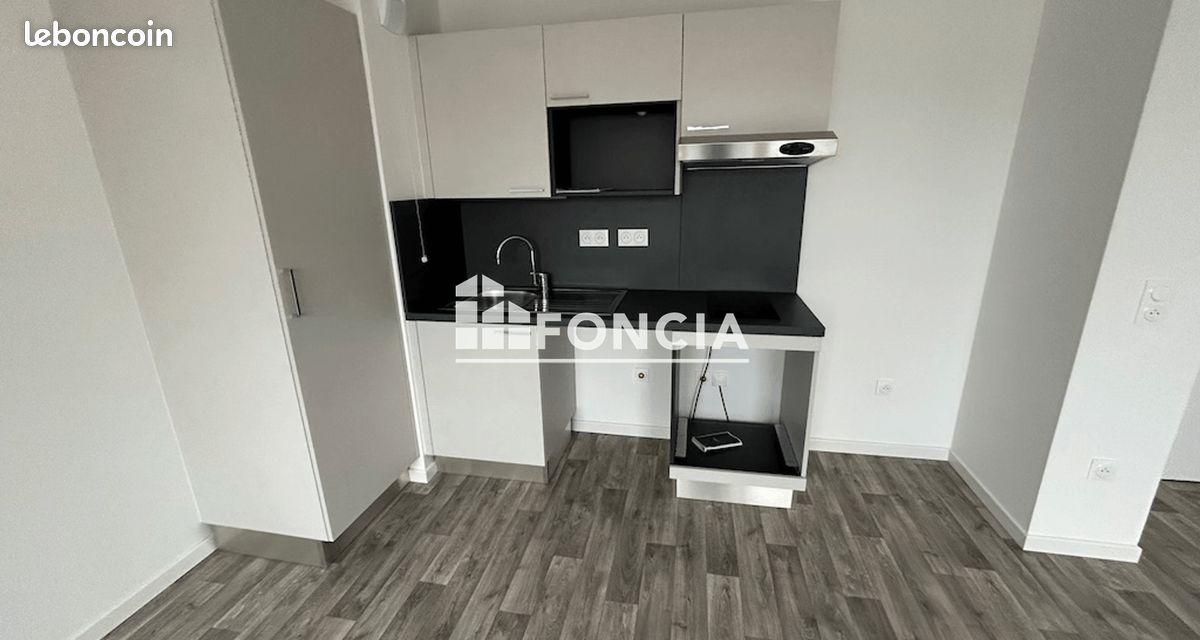Appartement 2 pièces 45 m² · à Corbeil-Essonnes · 45 m² · 806 €/mois