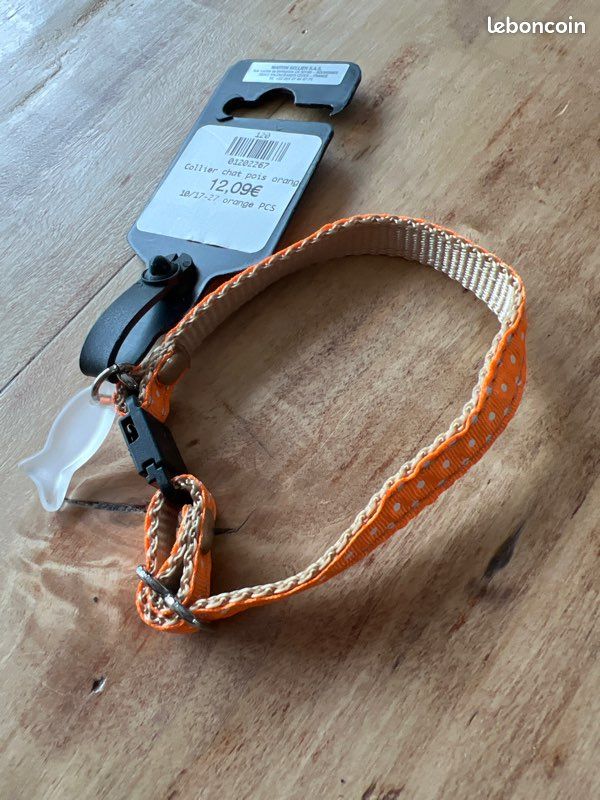 Collier chat (image 2)