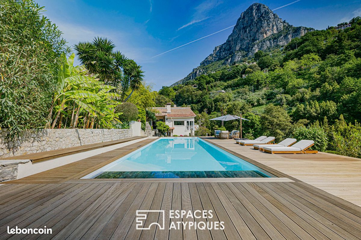 Maison 10 pièces 345 m² · à Vence · 345 m² · 1 580 000 €