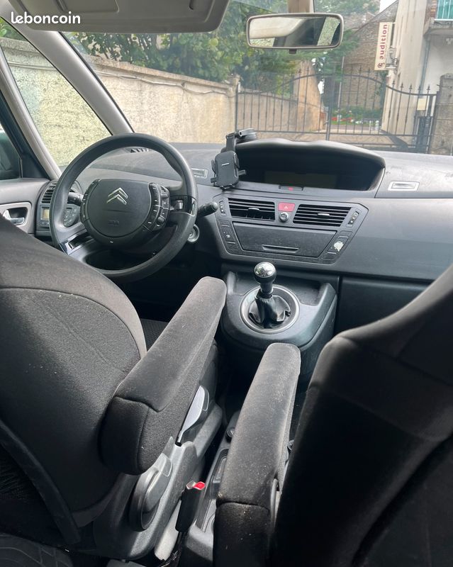 Citroën Grand C4 Picasso (image 2)