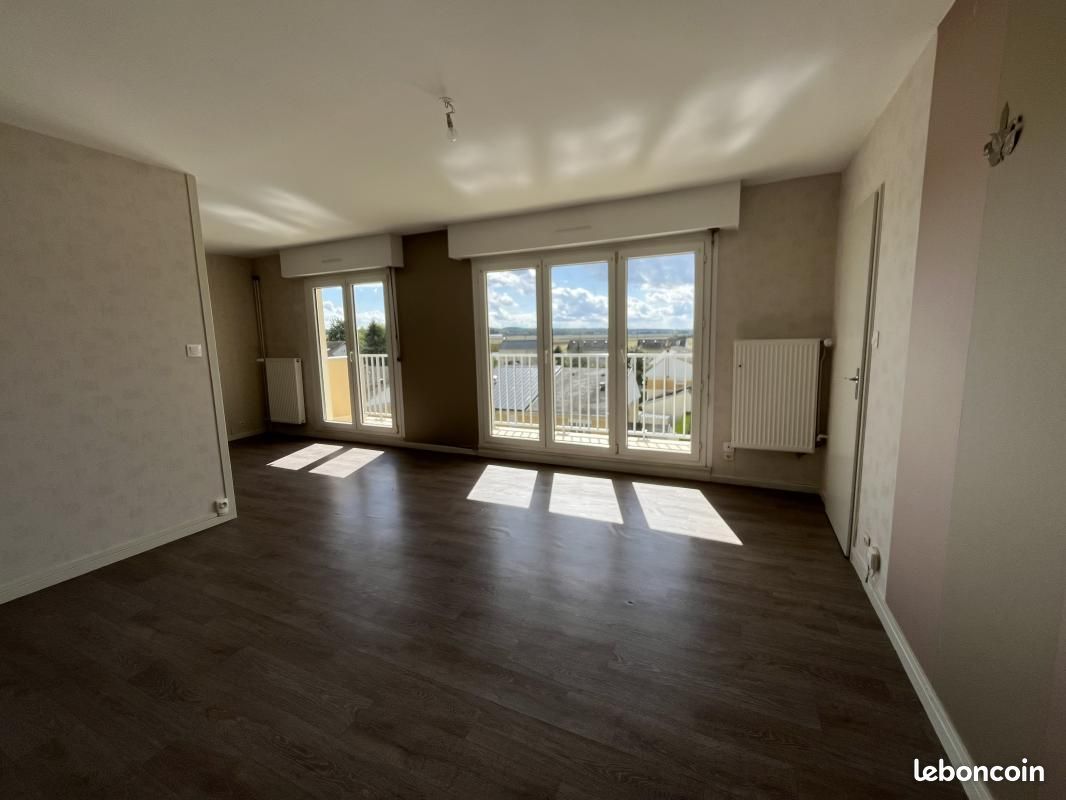 Appartement 4 pièces 82 m² · à Liffol-le-Grand · 82 m² · 557 €