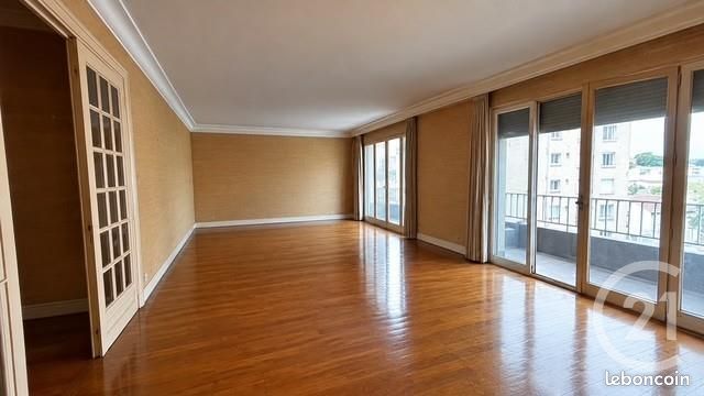 Appartement 5 pièces 112 m² · à Villeurbanne · 112 m² · 270 000 €