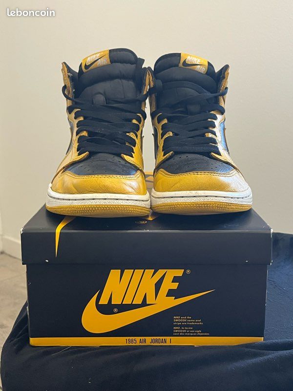 Air Jordan Retro High OG Pollen Chaussures