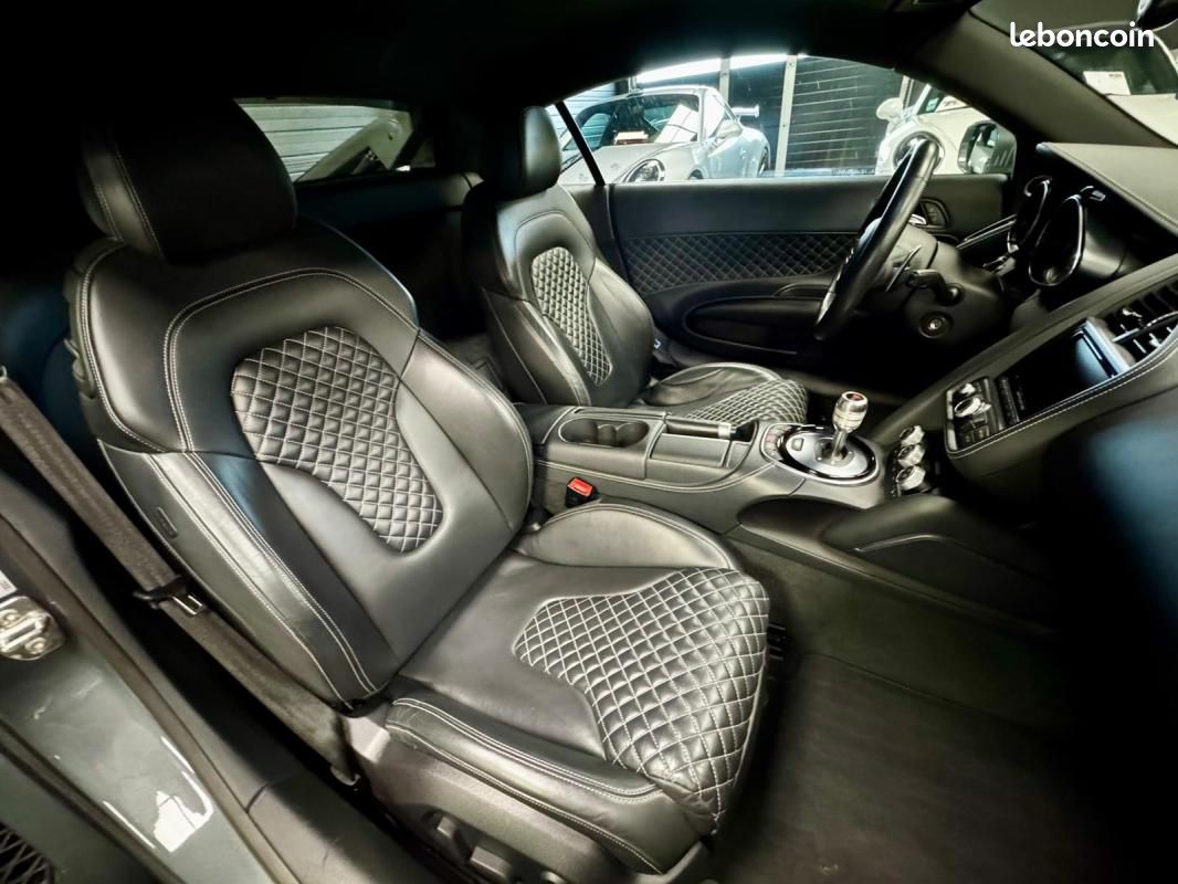 Audi R8 Coupé (2) 4.2 V8 FSI 430 S tronic 7 (image 28)