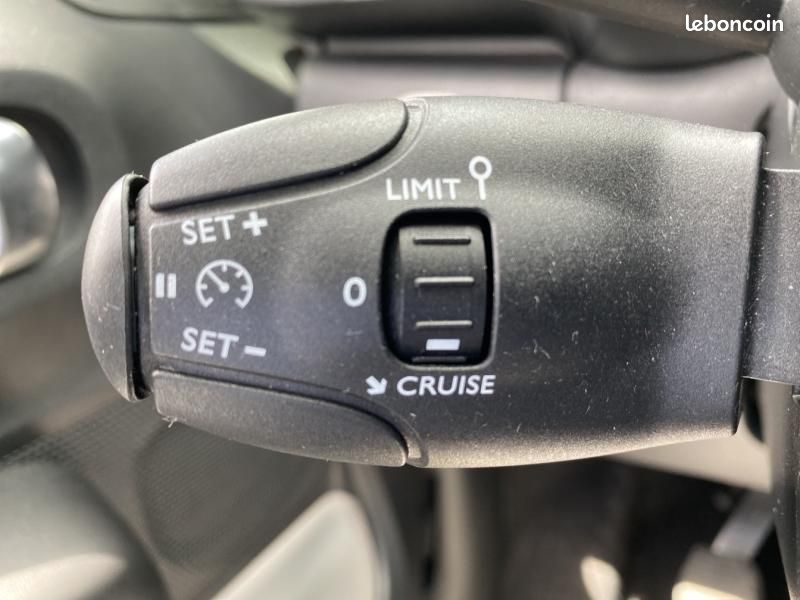Citroen C3 1.5 BlueHDi 100ch S&S YOU (image 13)