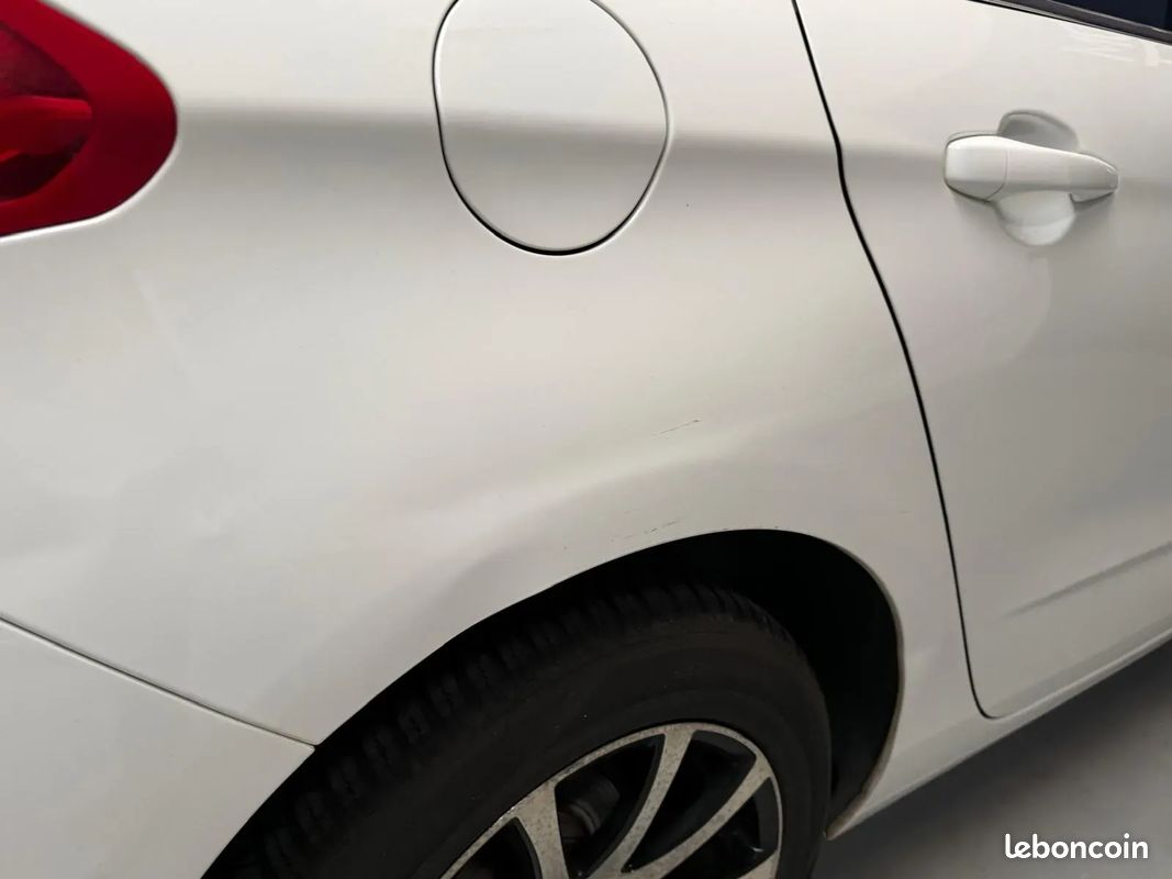 CITROEN C4 1.6 VTi 120ch Confort - Origine France - 2eme main - Moteur à chaine - Ethanol - Clim Auto - Bluetooth - Radar de recul (image 23)