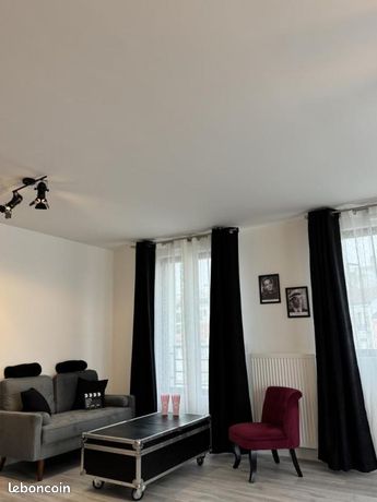 Studio 1 pièce 43 m²
