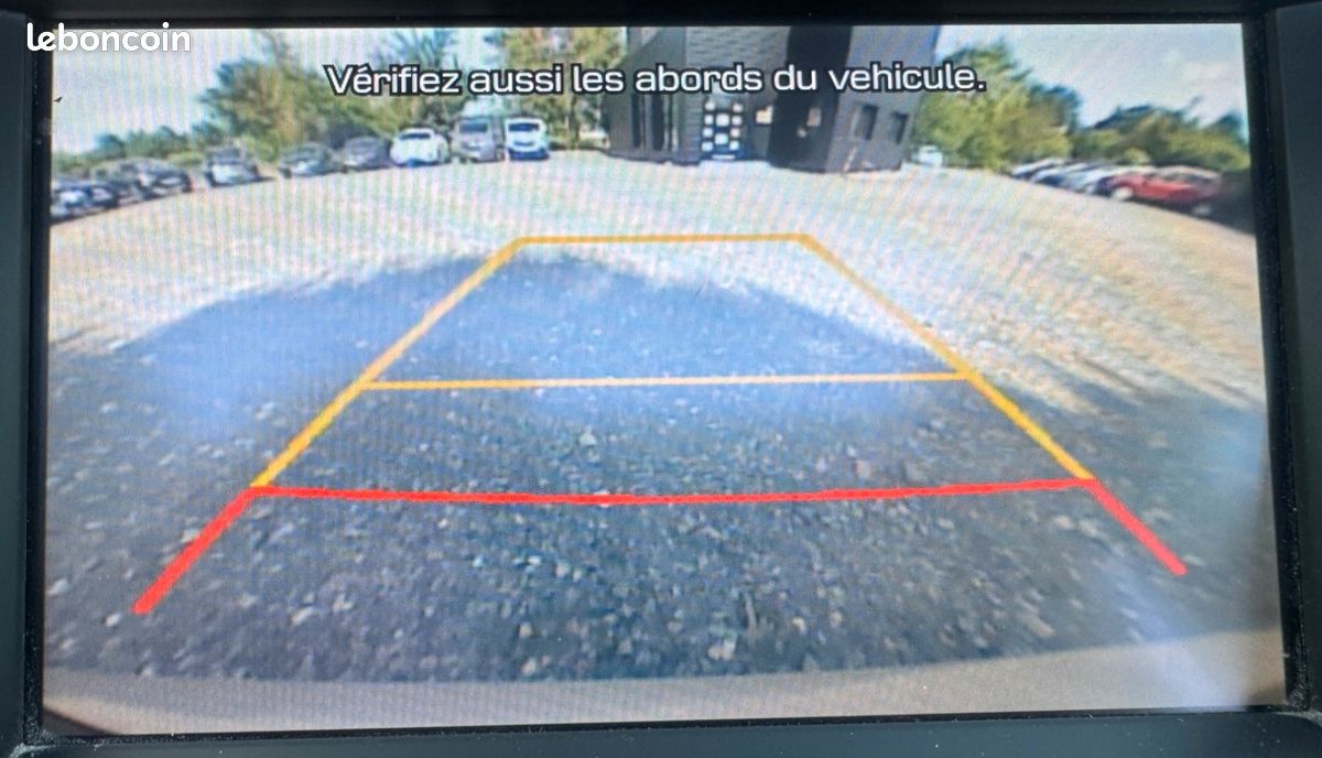 HYUNDAI TUCSON 1.7 CRDI 140 CREATIVE - TOIT OUVRANT - CARPLAY - SIÈGES CHAUFFANTs (image 14)