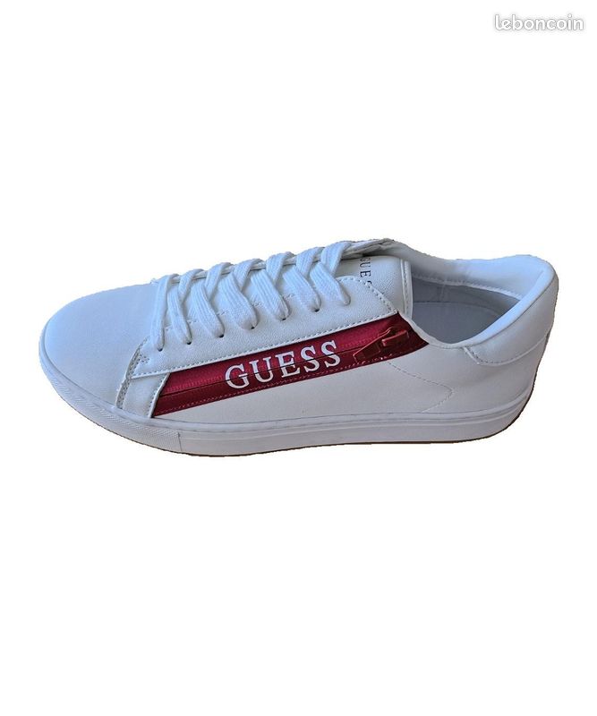 BASKETS - Guess - FL5BEKFAL12 - Blanc - Synthétique - Semelle En Caoutchouc Blanc - Chaussures