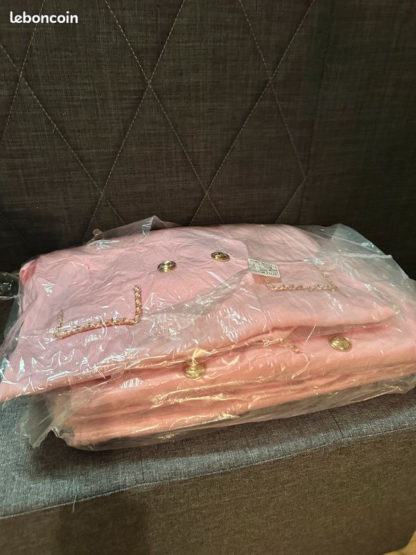 Lot de vêtements femme – idéal revendeur / marchés / vide-dressing (image 5)