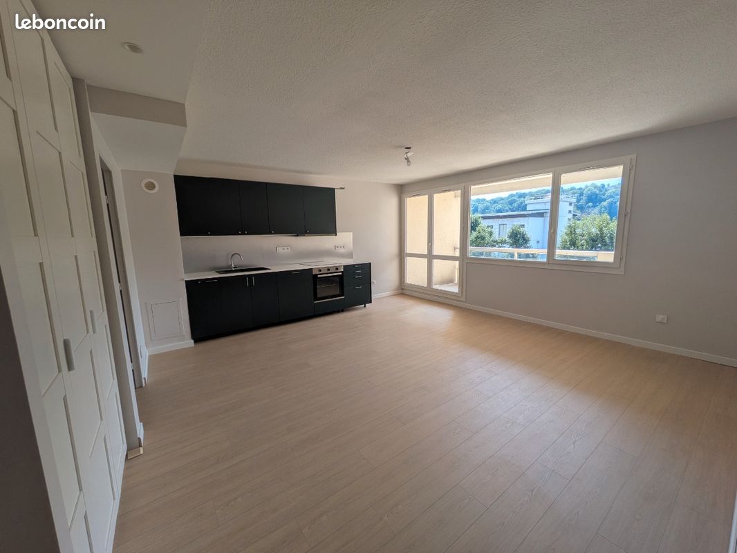 Appartement 4 pièces 73 m² · à Aix-les-Bains · 73 m² · 1 290 €/mois