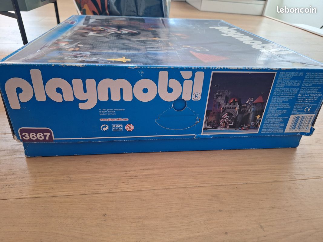 Playmobil 3837 – Tente Royale Et Château Médiéval Avec Chevaux