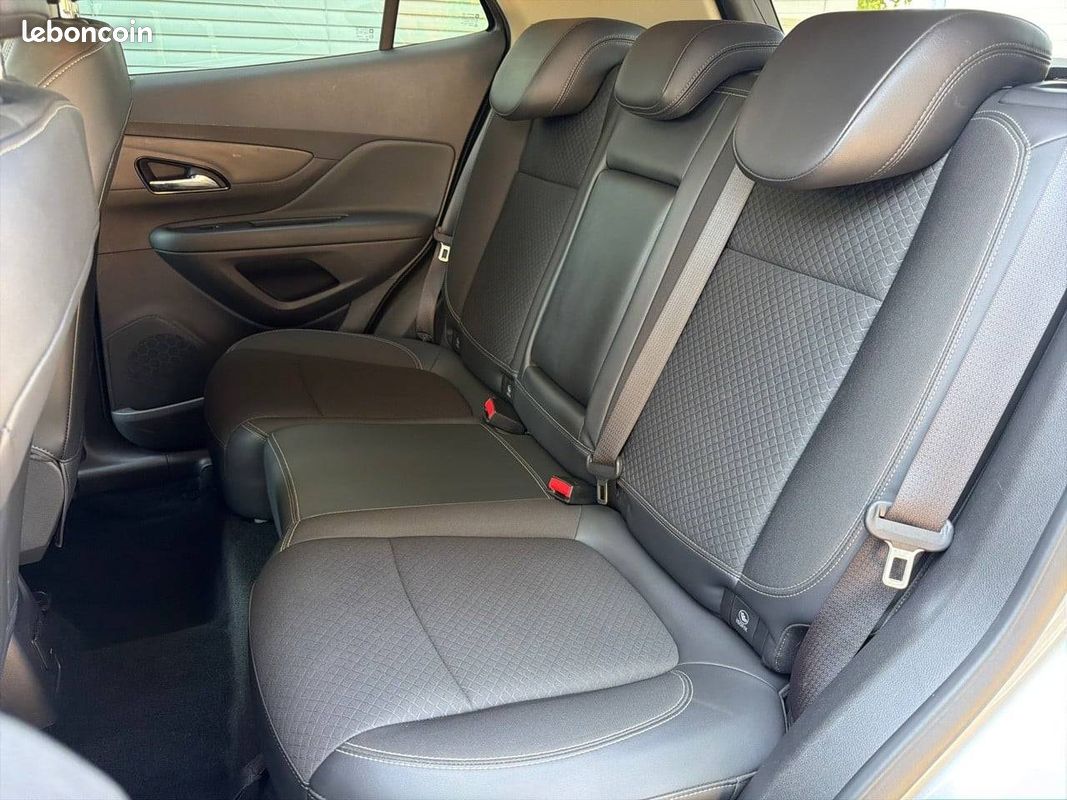 OPEL Mokka X 1.6 CDTI - 136 ch 4x2 Black Edition (image 10)