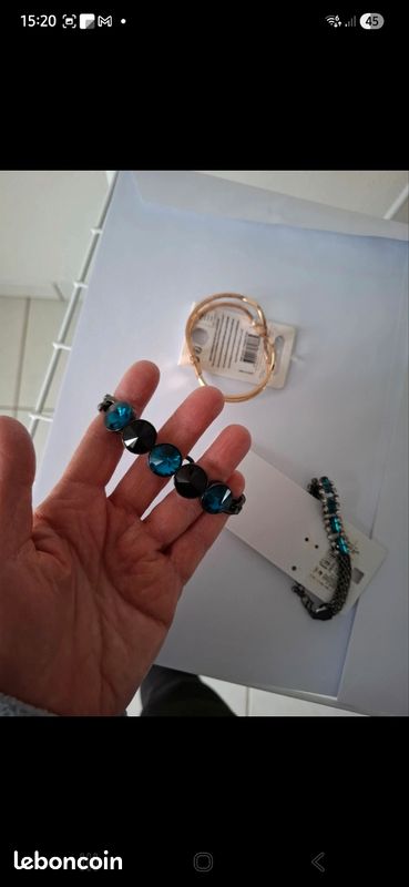 Lot de bijoux fantaisies 2 Neuf avec étiquette 1 Neuf sans étiquette (image 7)