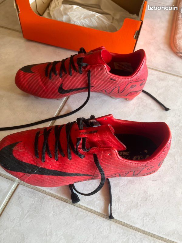 Chaussures de foot à crampons Nike mercurial air zoom taille 38.5 (image 3)