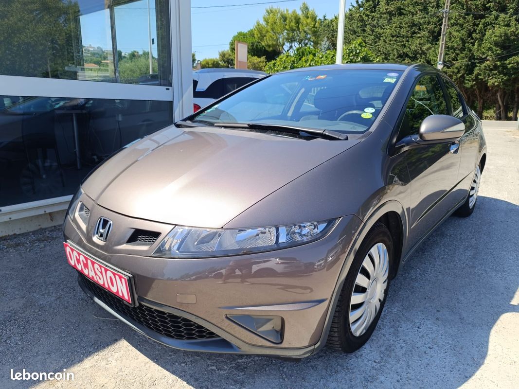 HONDA Civic VIII 1.4 Sport (image 1)