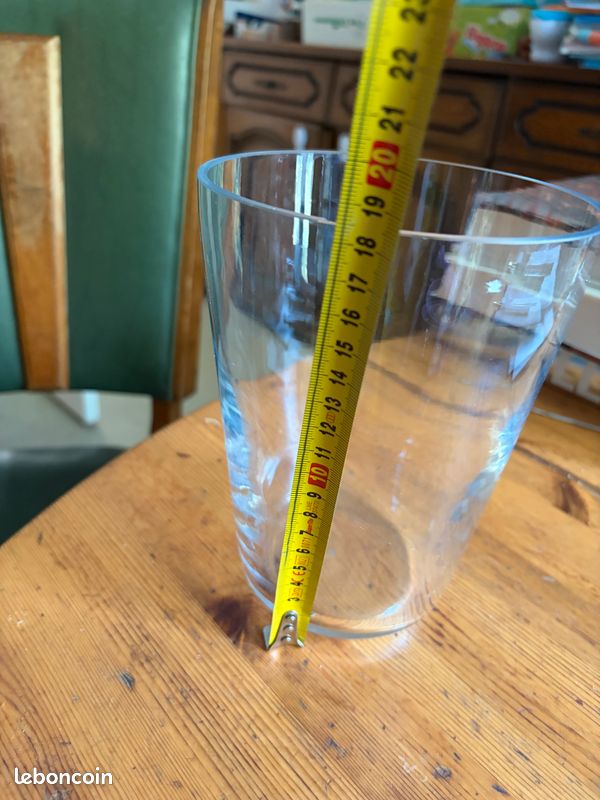 Vase en verre (image 2)