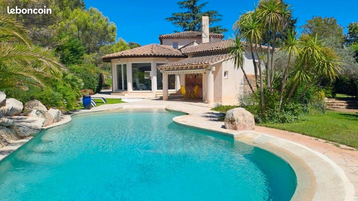 Maison 7 pièces 240 m² · à Gardanne · 240 m² · 1 390 000 €