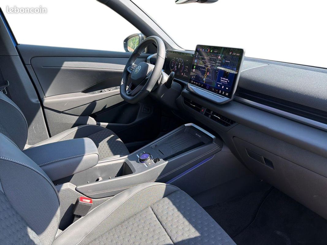 VOLKSWAGEN T-Roc 1.5 eTSI EVO2 Hybrid 150 ch DSG7 R-Line (image 9)
