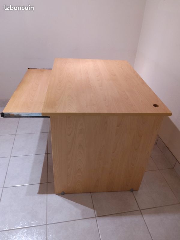Bureau avec tablette coulissante pour clavier informatique (image 2)