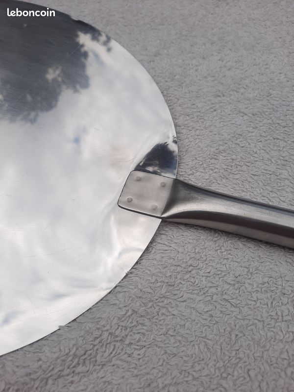 Pelle à pizza longue inox (image 15)
