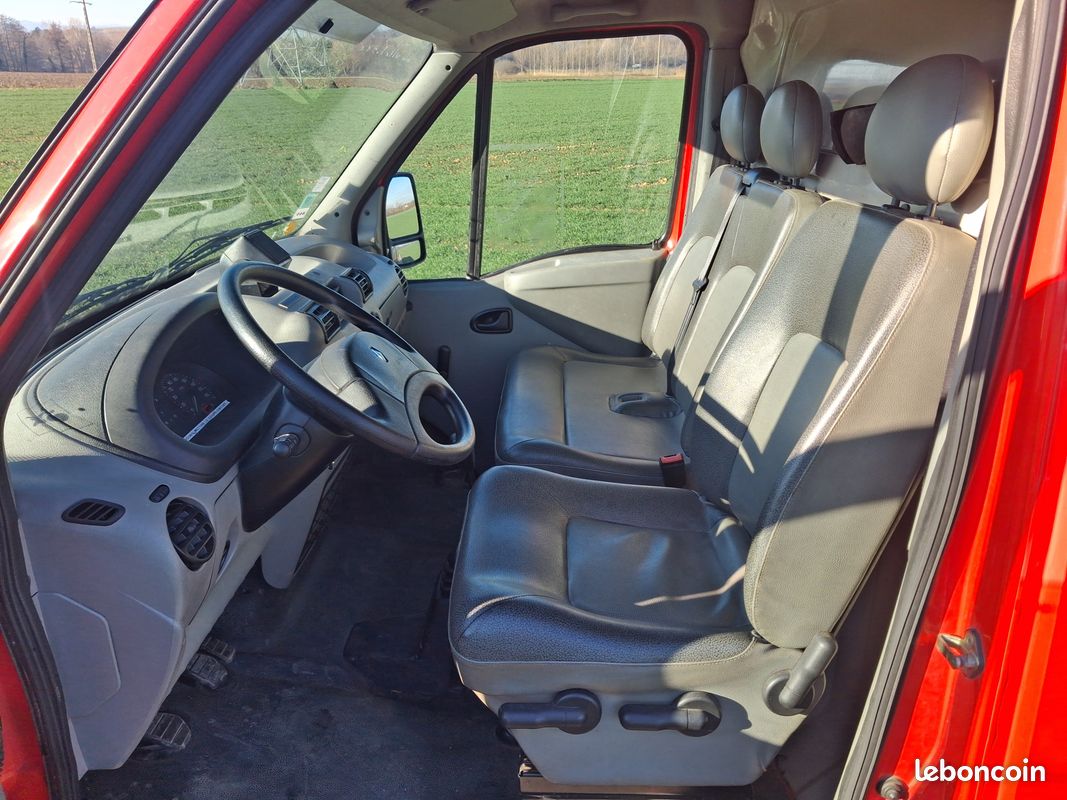 Master 2.8 dti 115 cv * 18 000km 1er main pompiers attelage l2h2 mk autos (image 5)