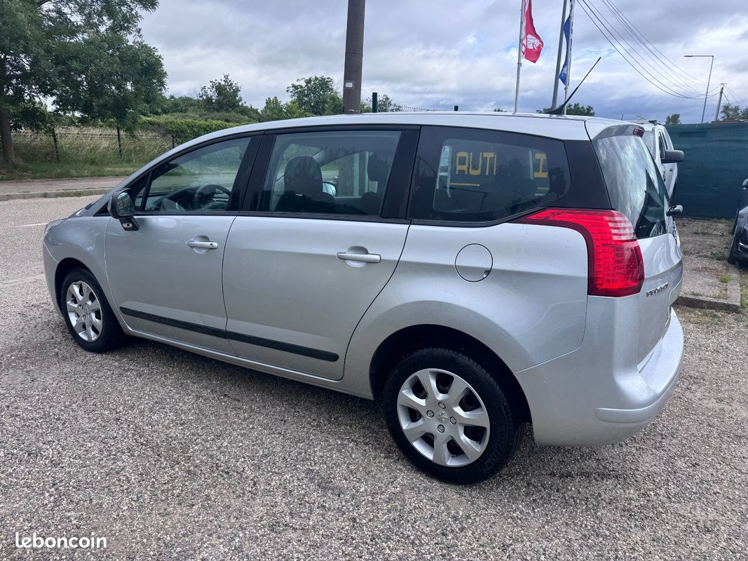 Peugeot 5008 1.6 HDi FAP 112 cv 5 places Active (image 4)