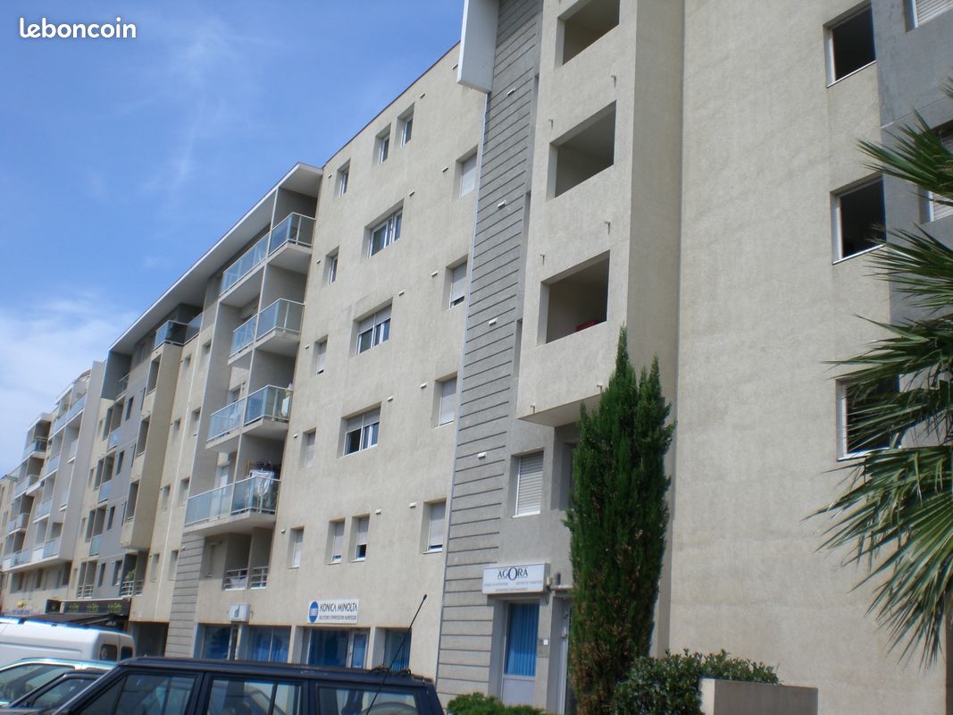 Parking/box Perpignan · 120 €/mois