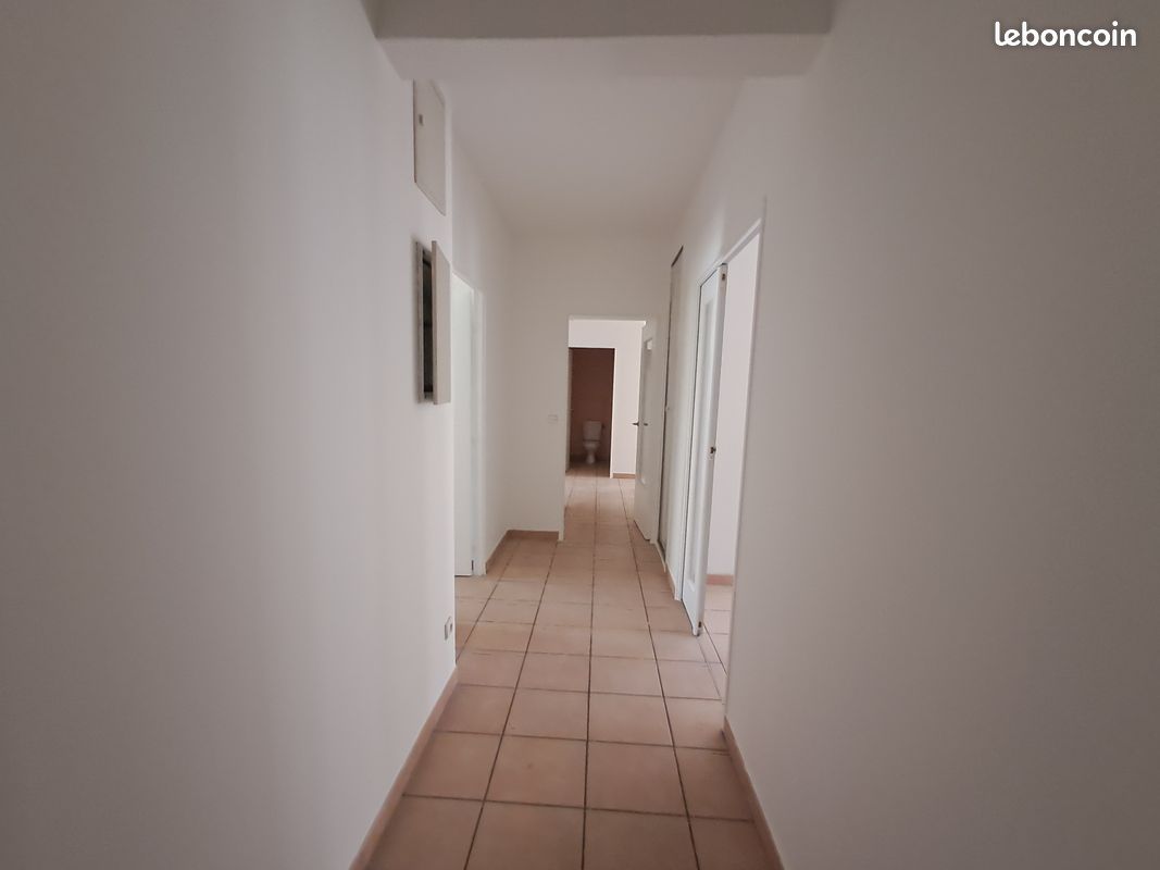 Appartement 4 pièces 94 m² · à Digne-les-Bains · 94 m² · 848 €