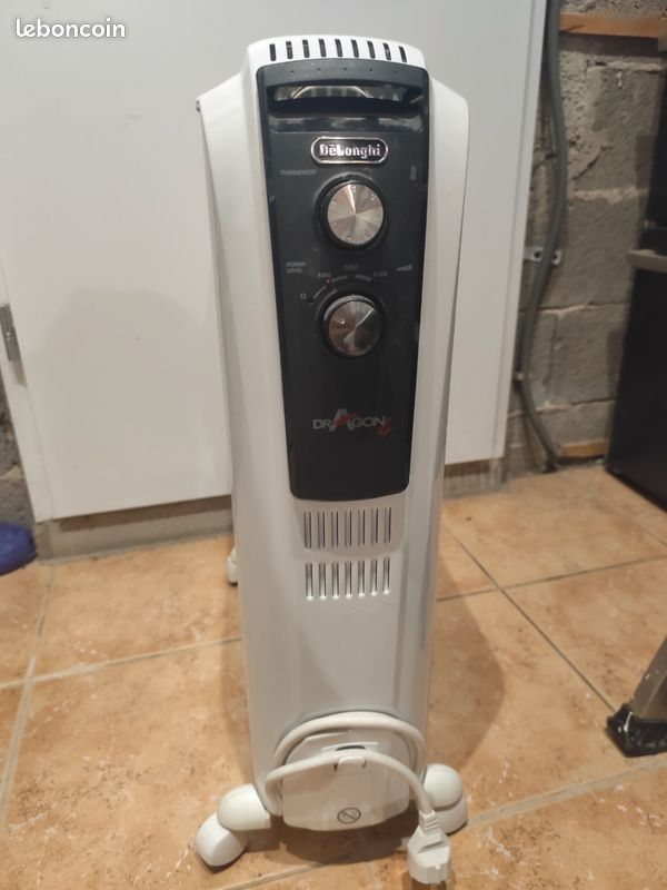 Radiateur bain d'huile Delonghi Dragon 4 - 2500 W - pour pièce de 25 à 30 m2, très bon état (image 1)