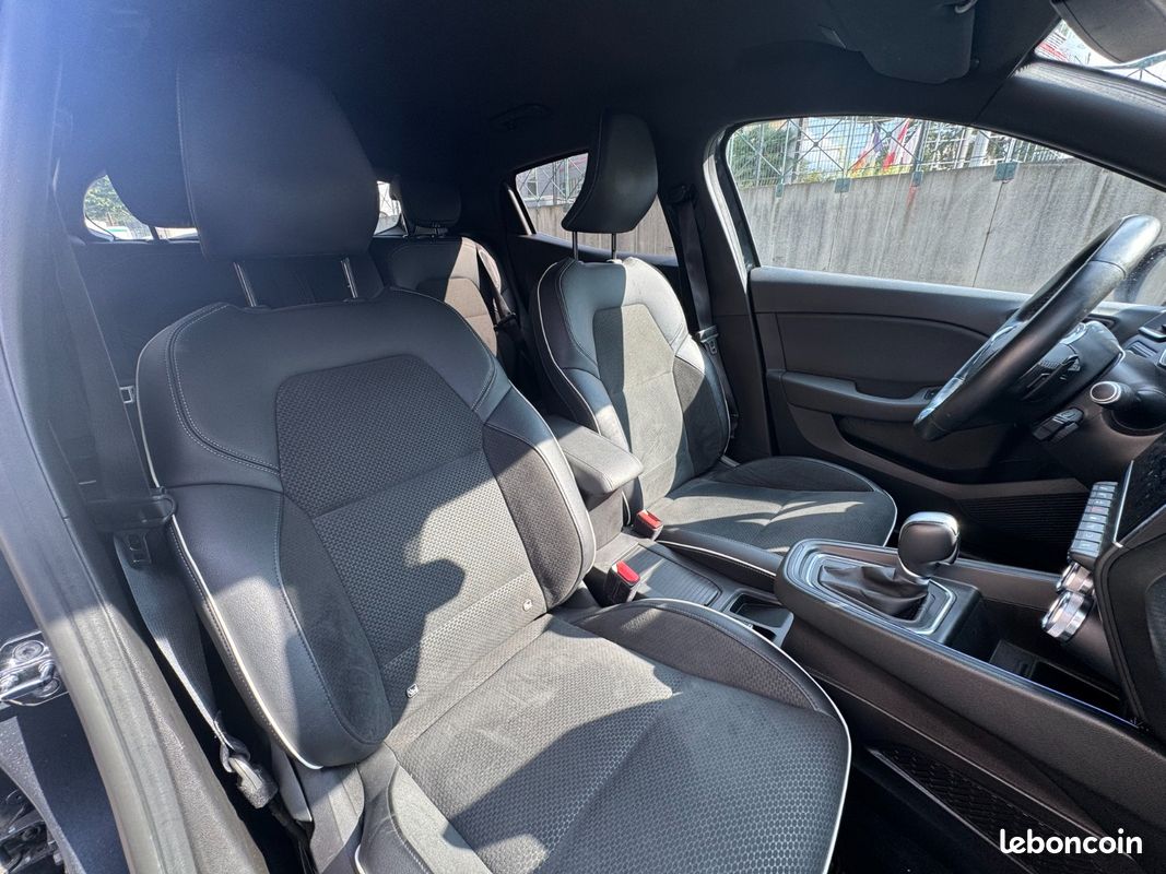 RENAULT CLIO V 1.3 TCe 130ch EDC Intens Edition One - CarPlay - Caméra 360° - Bose - Virtual Cokcpit (image 13)