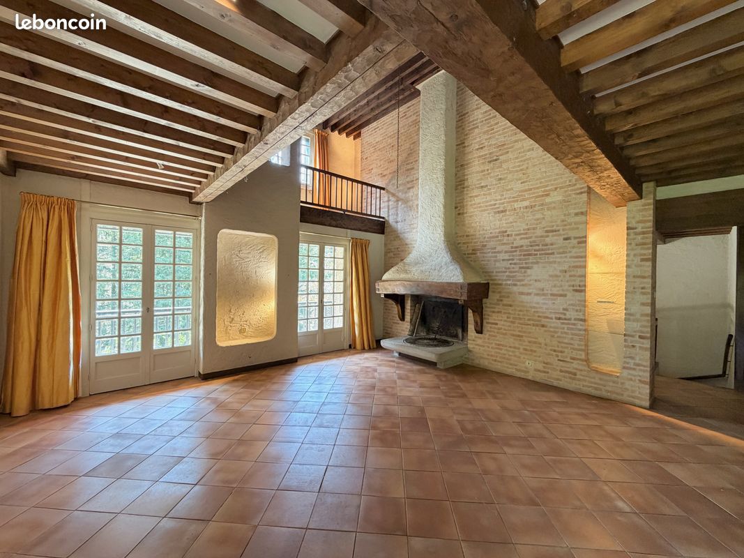 Maison 7 pièces 281 m² · à Saint-Pierre-de-Chartreuse · 281 m² · 435 000 €