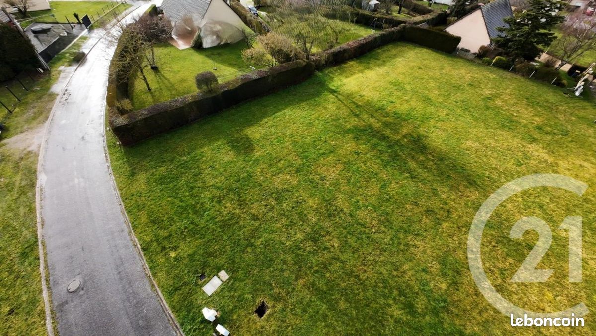 Terrain 671 m² Rugles · 23 900 €