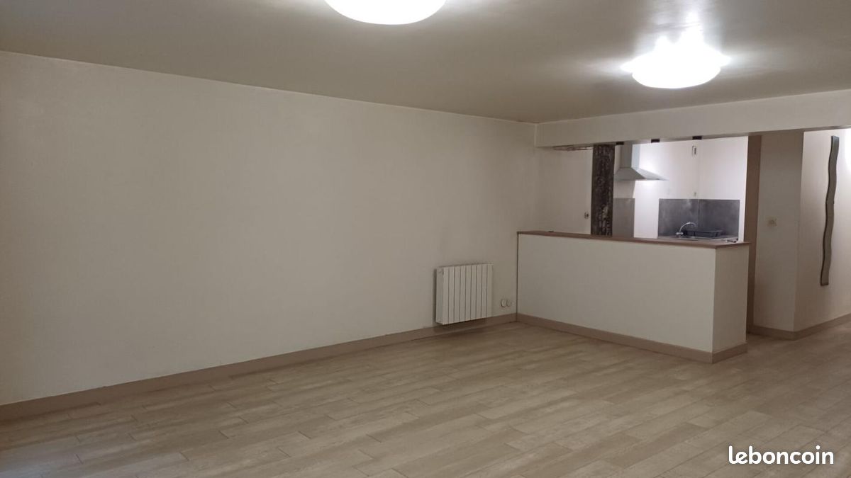 Appartement 2 pièces 76 m² · à Morlaix · 76 m² · 590 €/mois