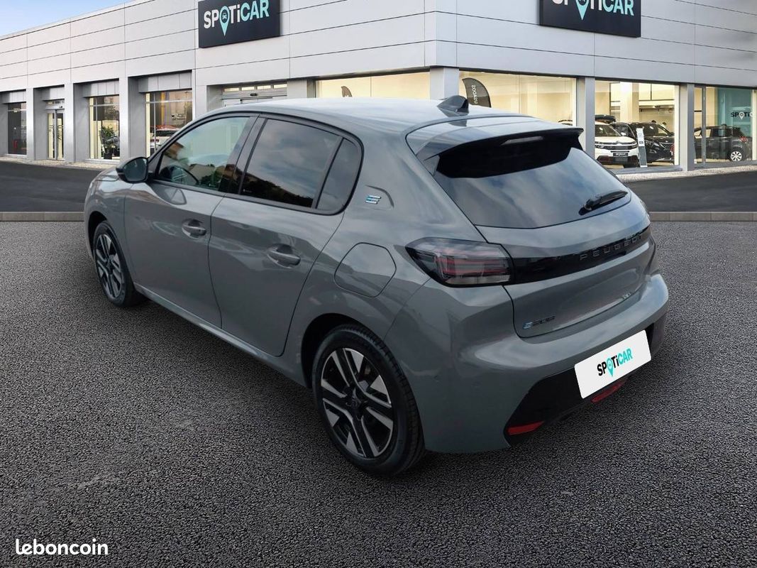 PEUGEOT 208 Electrique 156ch 54 kWh Allure (image 7)