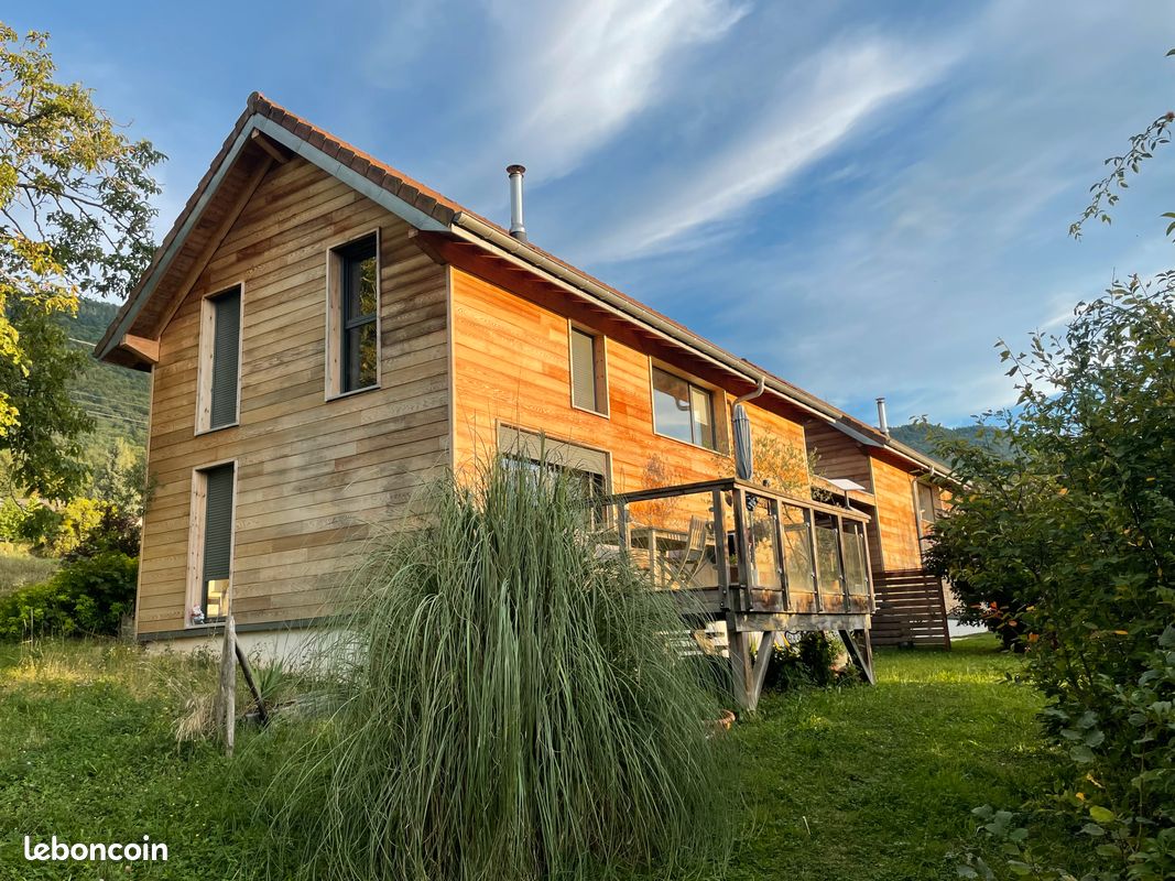 Maison 4 pièces 91 m² · à Archamps · 91,3 m² · 2 770 €/mois