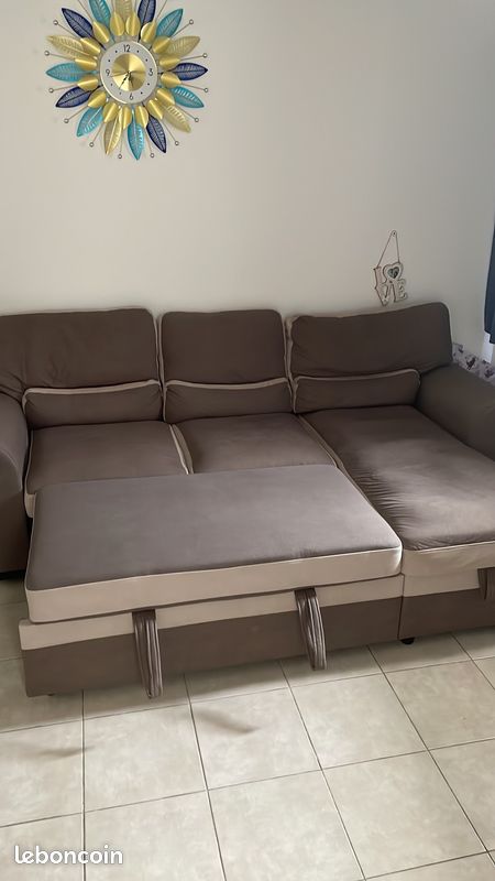 Vend fauteuil d’angle (image 1)