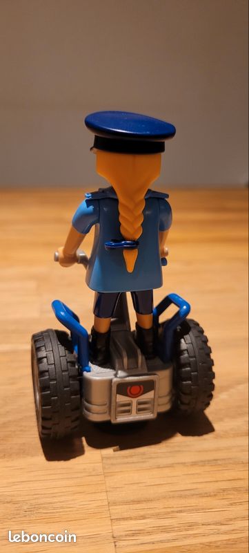 Playmobil policiers avec véhicules (image 5)