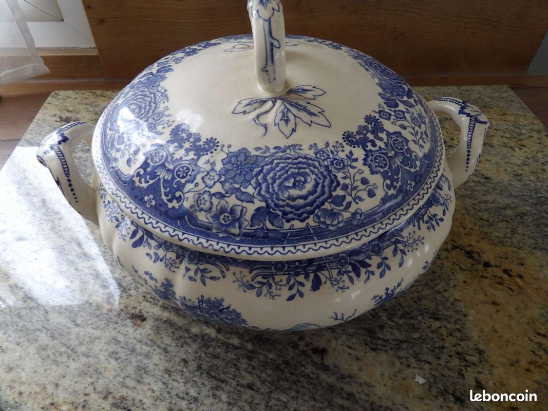 Soupière ancienne (image 1)