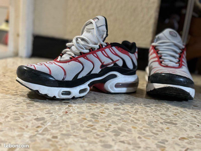 Tn Noir Rouge Blanc Tn Noir Blanc Rouge Air Max Plus TN White