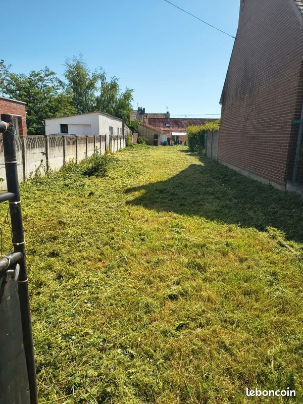 Terrain constructible 404m2 / 8m de façade · à Évin-Malmaison · 45 000 €