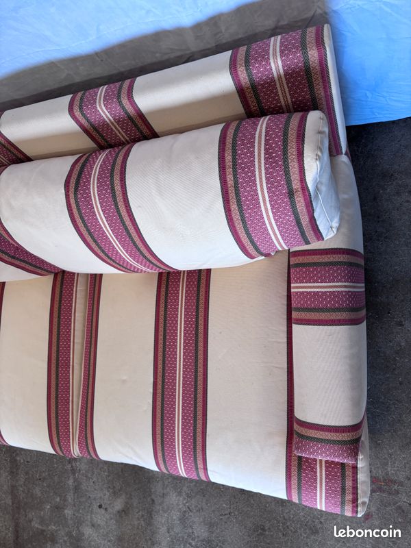 [PAIRE DISPONIBLE] Canapé 2/3 Places – Style Classique à Rayures (image 5)